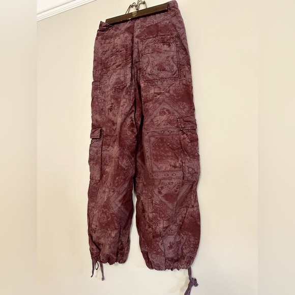 Free People Fly Away Parachute Cargo Pants Purple Dye Size 2 - Picture 4 of 11